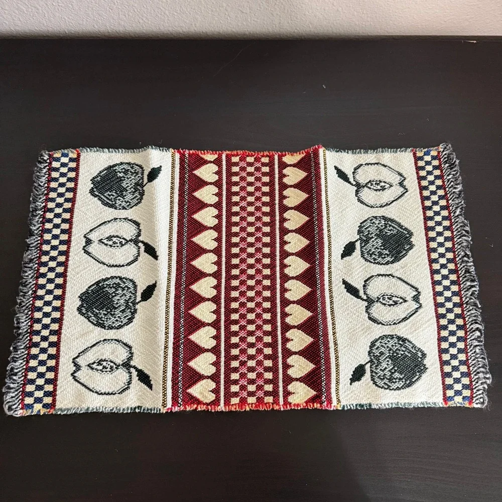 Lot of 4 Apple & Heart Pattern Checkered Fringed Placemats Fall Farmhouse Granny